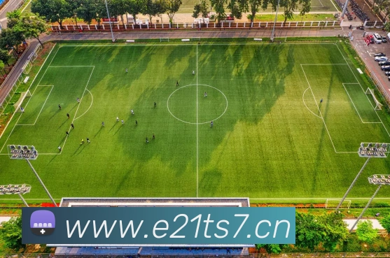 CCTV5+现场直播:欧冠半决赛豪门对决,见证巅峰之战